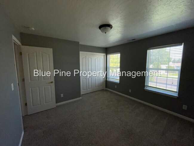 Building Photo - 217 Georgetown Dr