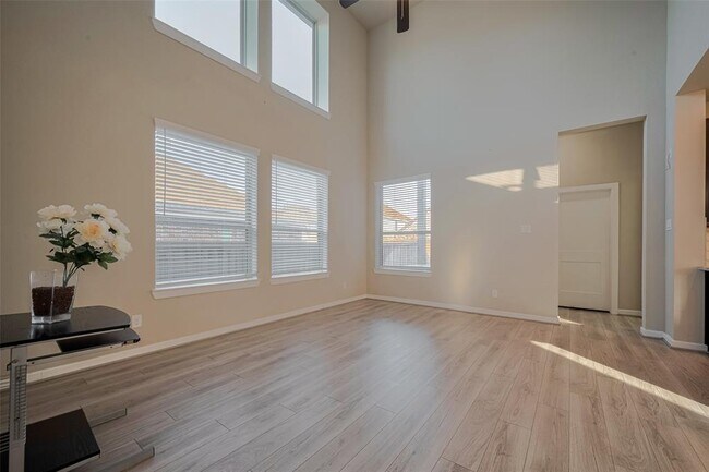Building Photo - 7809 Axis Rdg Dr