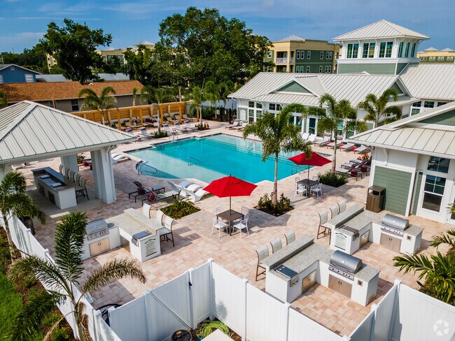 Resort-Style Pool - ShoreView Waterfront Apartments