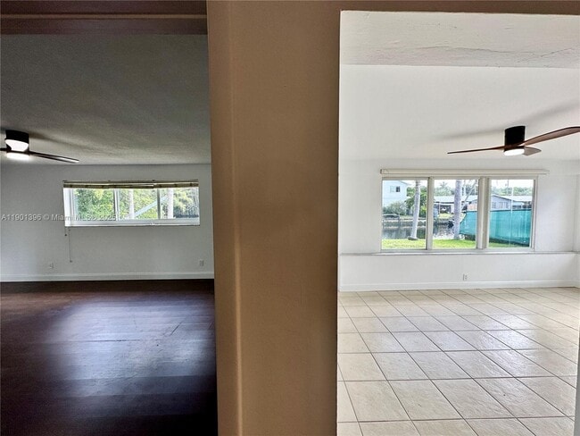 Building Photo - 4500 SW 42nd Terrace