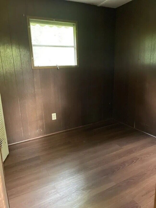 Building Photo - 2-Bedroom Mobile Home in Greenville