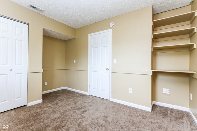 Building Photo - 235 Westridge Blvd