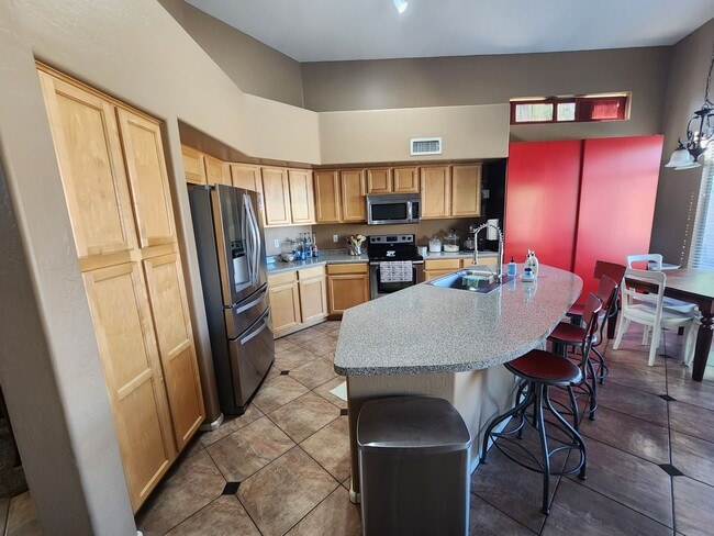 Building Photo - Stunning home in Chandler available for re...