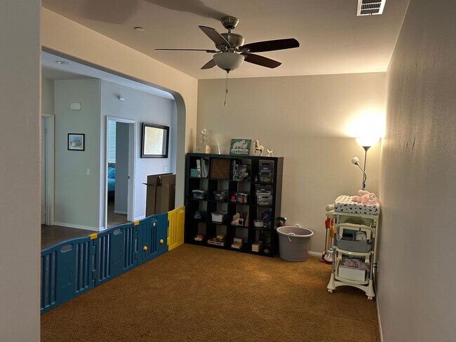 Building Photo - Beautiful 5BD/3BA Home In Oceanside