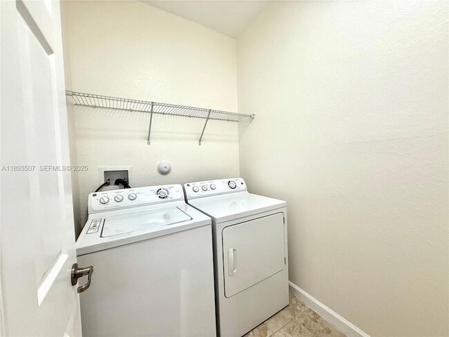 Building Photo - 9446 SW 170th Passage