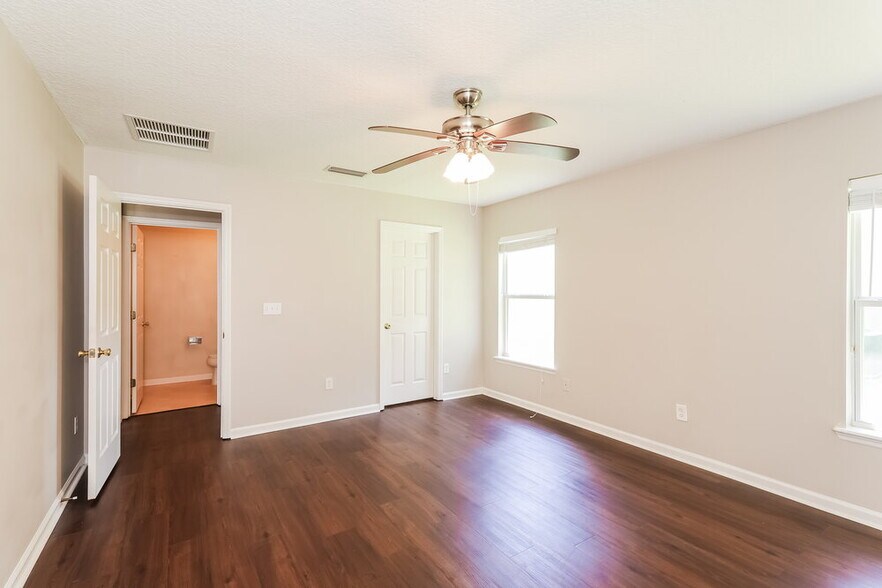 Building Photo - 150 Bedstone Drive
