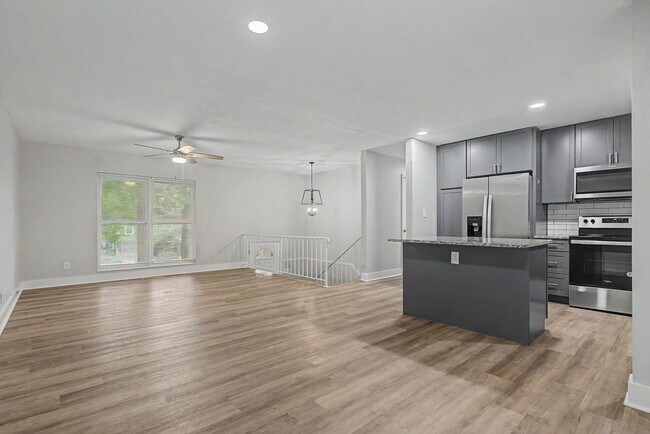 Building Photo - 1811 Devra Dr