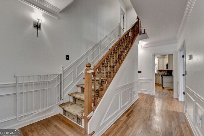 Building Photo - 2611 Briers N Dr