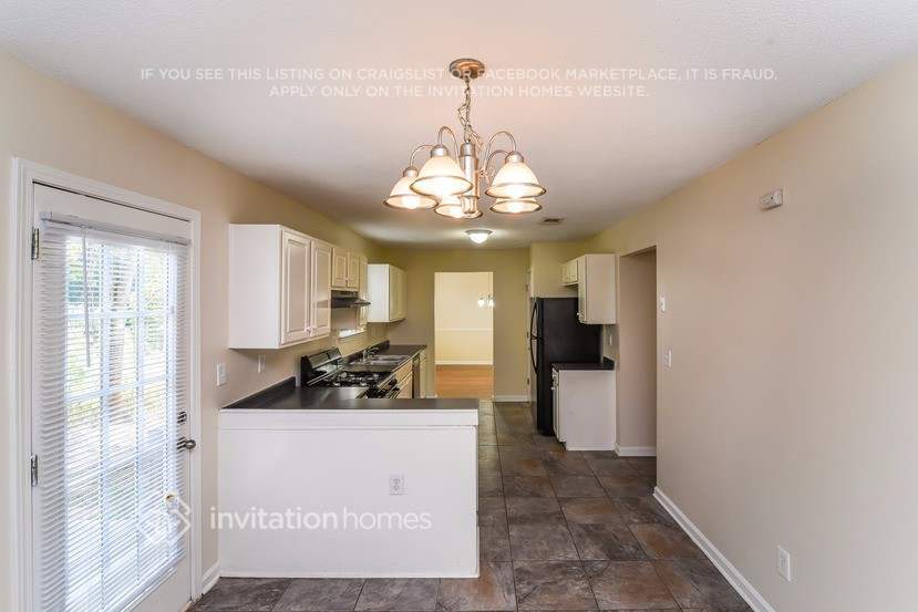 Building Photo - 6133 Wurtenburg Ln