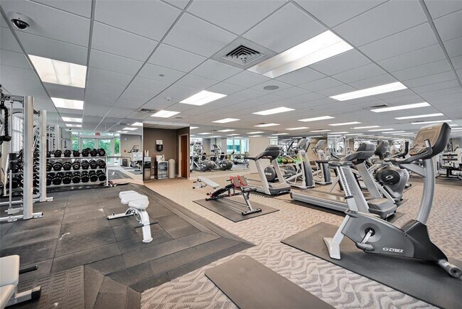 Building Photo - 1819 SE 17th St