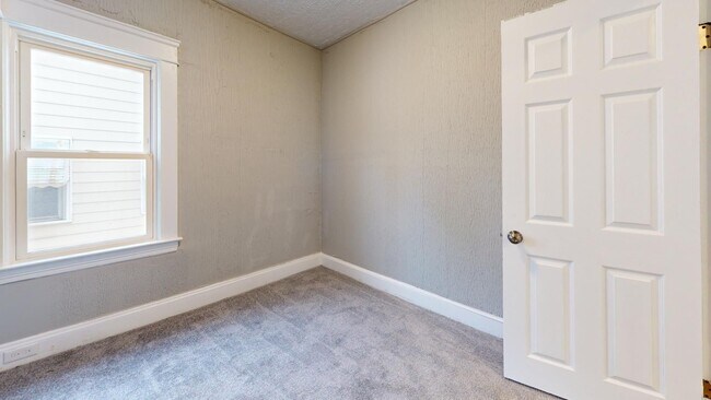 Building Photo - 3465 W.56th