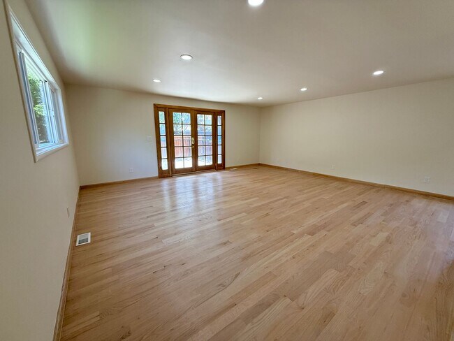 Building Photo - Completely Remodeled-Turnkey 3 Bedroom , 2 Bath Home with Garage