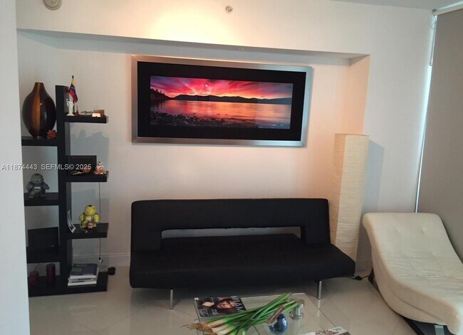 Building Photo - 350 S Miami Ave