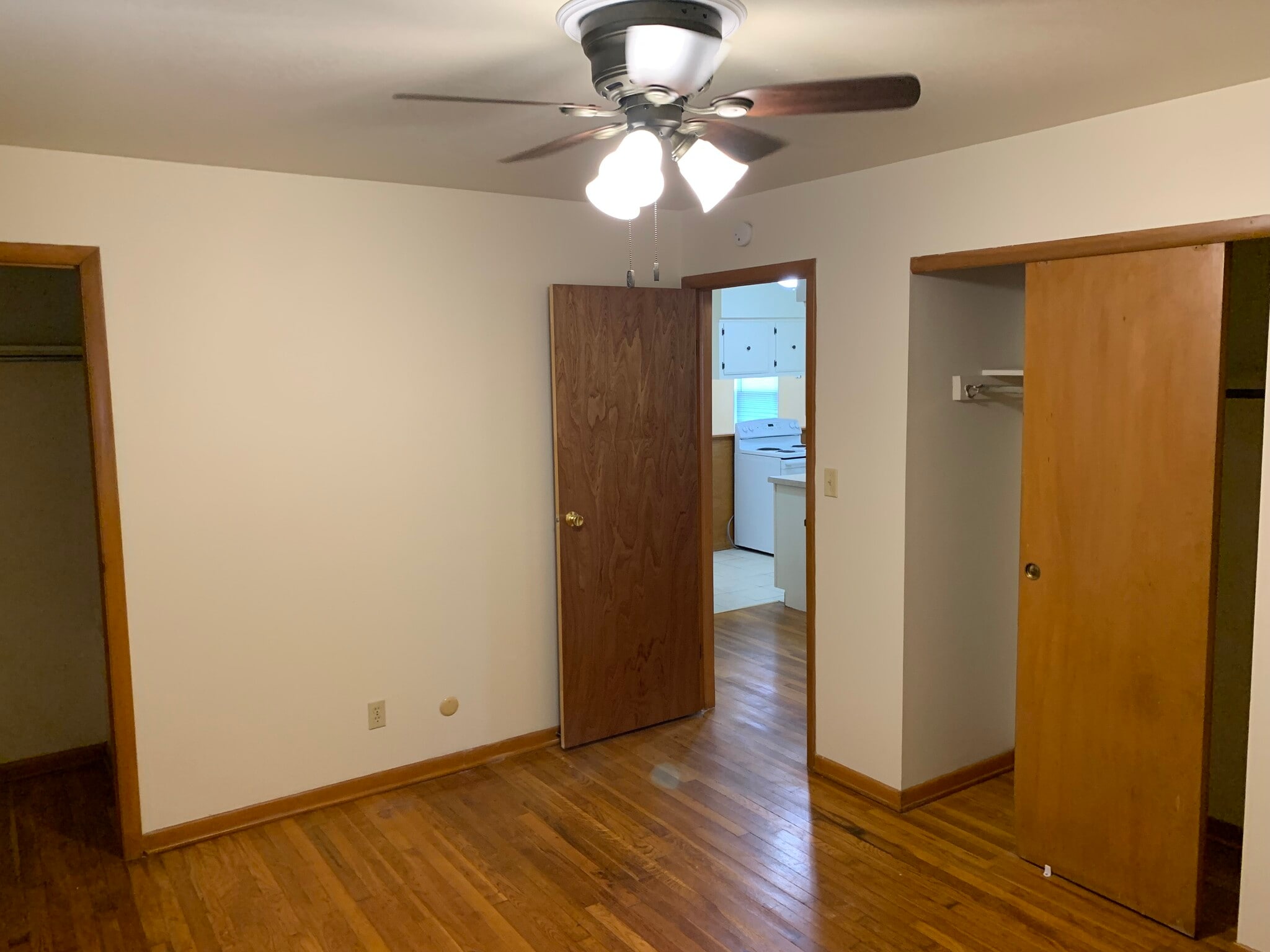 Bedroom - 2537 Parkwood Ave