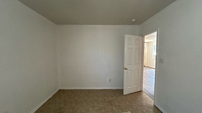 Building Photo - COMING SOON! Cute 3 Bedroom, 1 Bath Close to Downtown San Antonio.