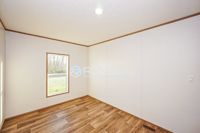 Building Photo - 174 Trivette Rd