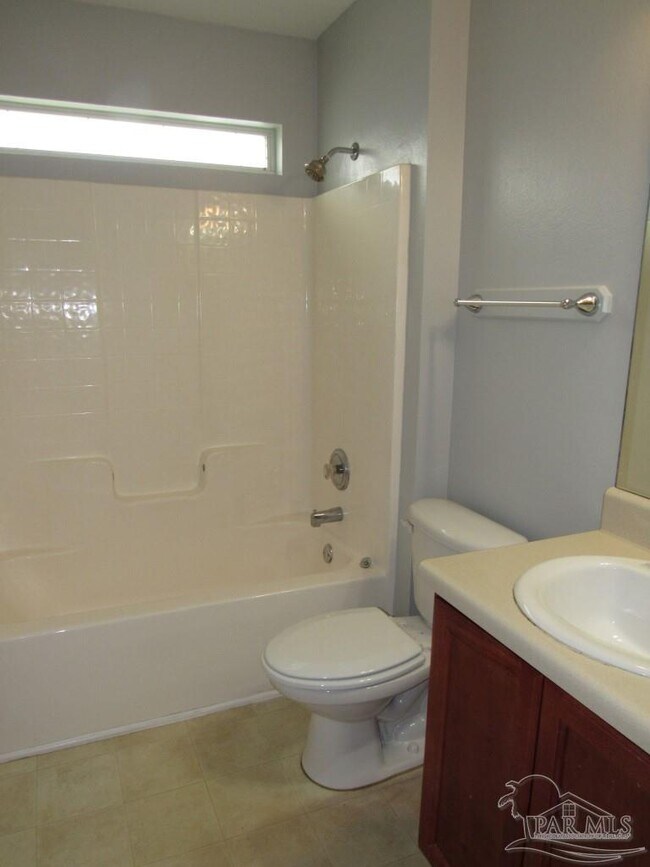 Building Photo - 2310 Tall Oak Dr