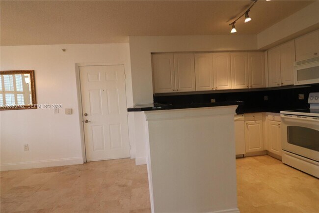 Building Photo - 4836 N State Rd 7