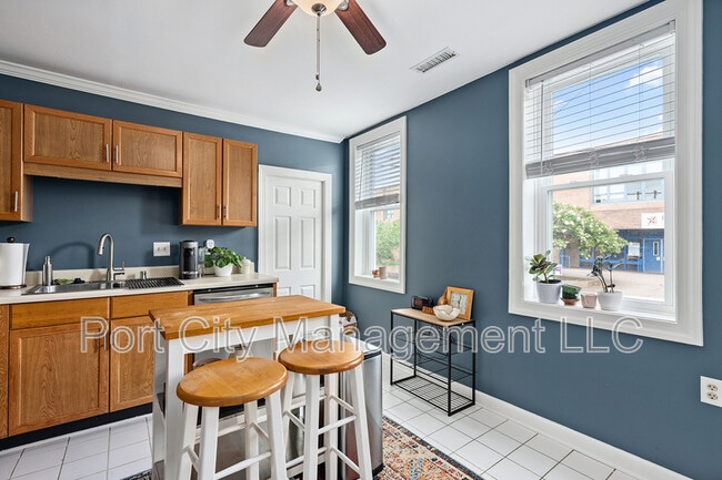 Building Photo - 1700 Byrd St