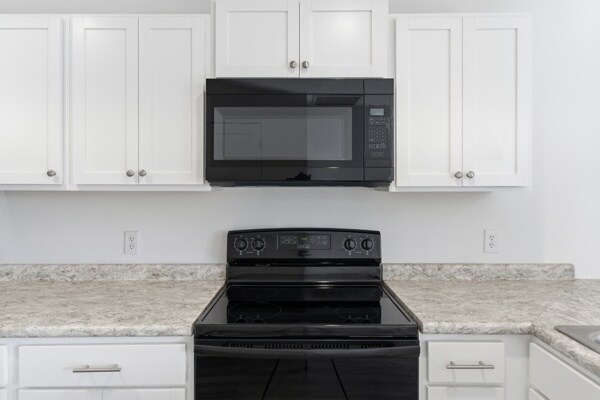 Building Photo - 34 Pine St