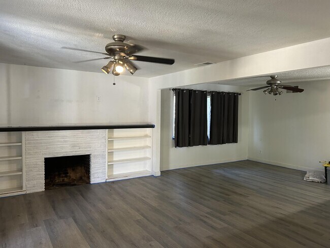 Building Photo - 1726 Idylwood Ct