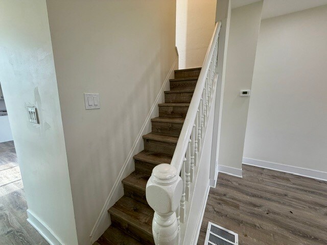 Building Photo - 811 Farragut St