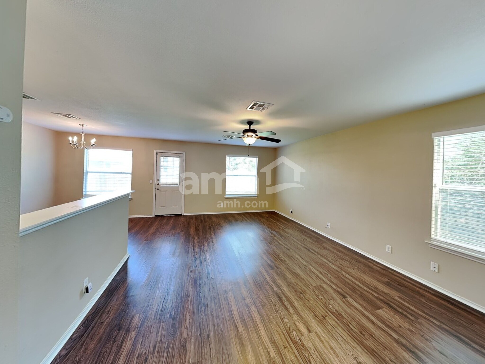 Building Photo - 2417 Elara Dr