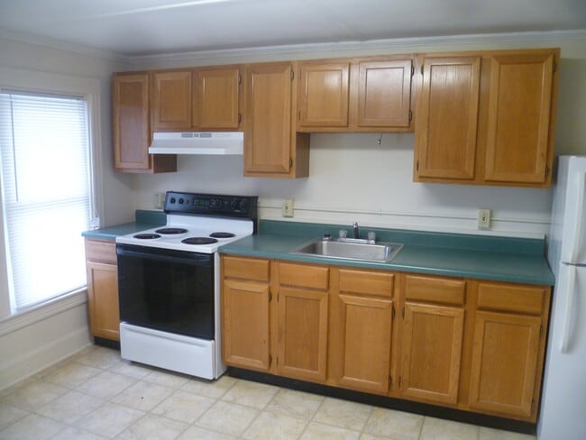 Building Photo - 174 S Branch St