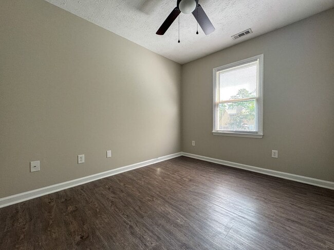 Building Photo - 2582 Gotts Ln