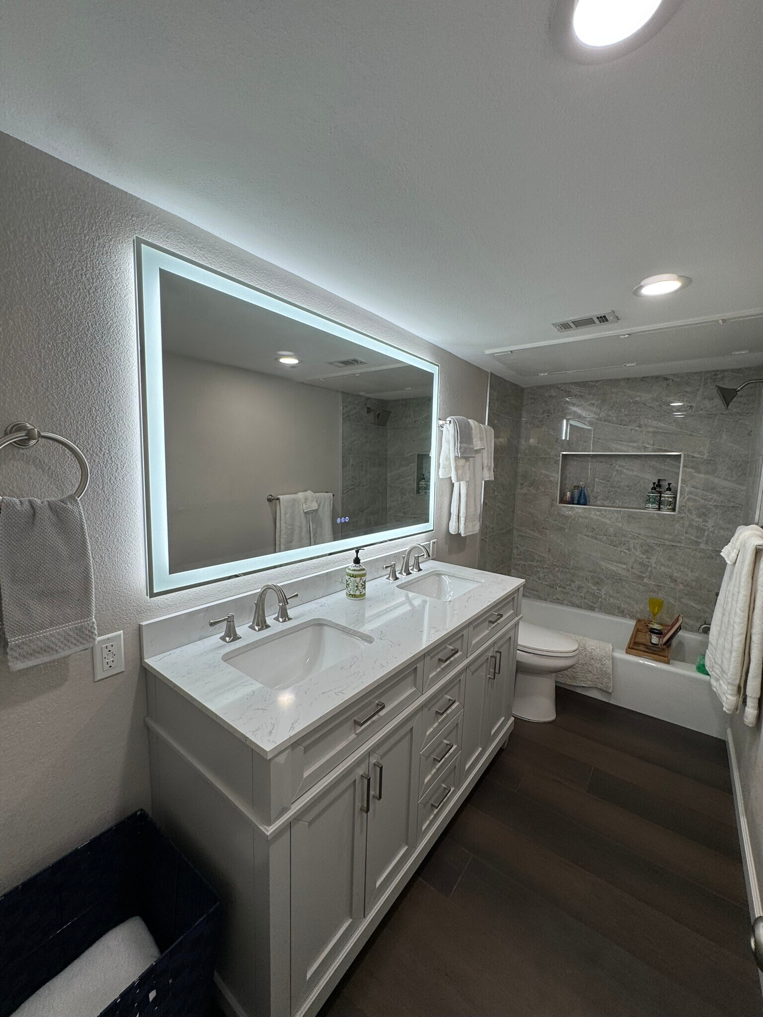 Building Photo - 4512 Amesbury Dr