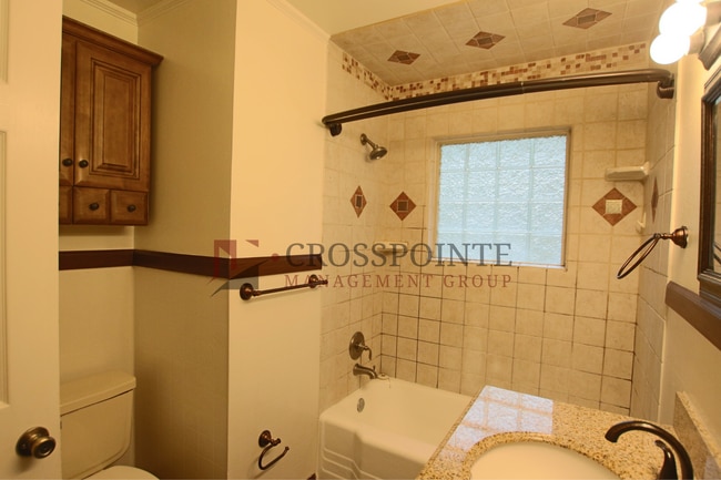Building Photo - 2 Bedroom 1 Bath Single Family Home in Lindale ISD!