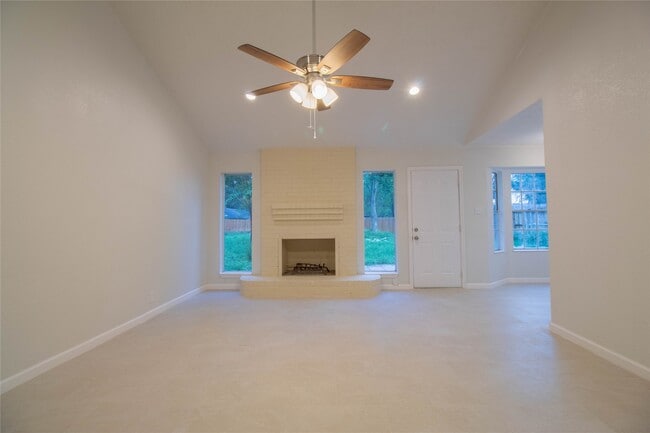Building Photo - 13111 Campos Dr
