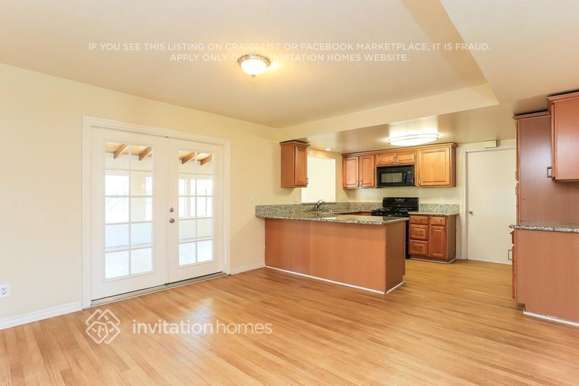 Building Photo - 5255 Ensley Ct