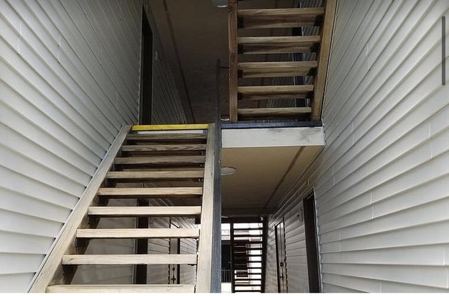 Building Photo - 1649 Carriage House Ter