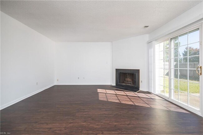 Building Photo - 908 Vincent Ct