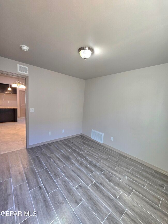 Building Photo - 3857 Loma Cortez Dr