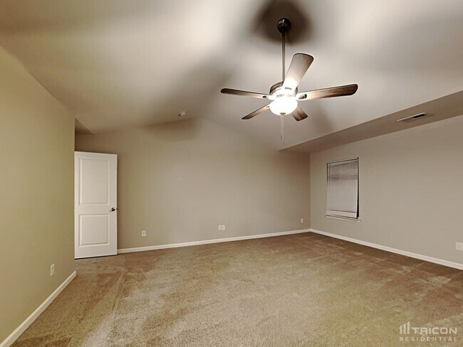 Building Photo - 533 Elmwood Pond Ct