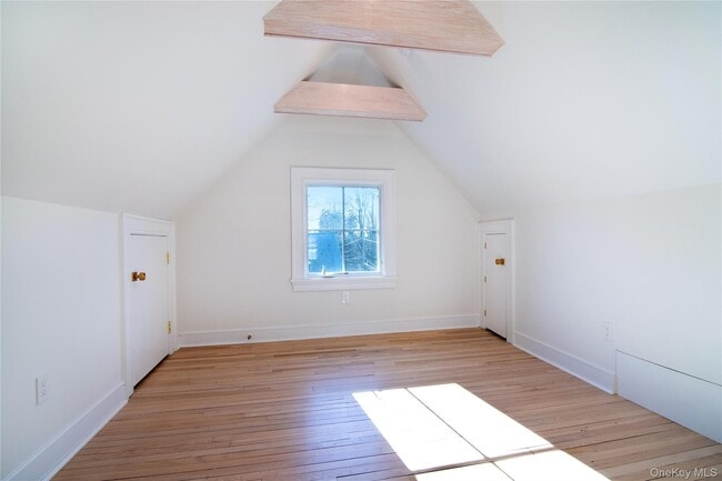 Building Photo - 126 Main St