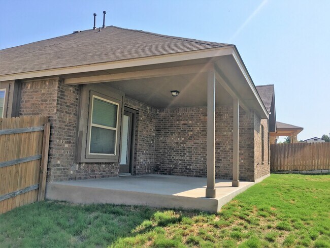 Building Photo - Magnolia Creek 4-Bedroom Home in Highly Sought After Leander ISD