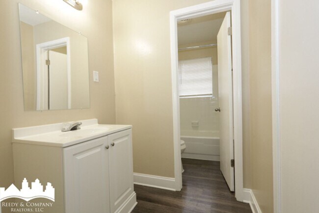 Building Photo - 4092 Maumee St