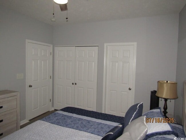 Building Photo - 601 N Hillside Dr
