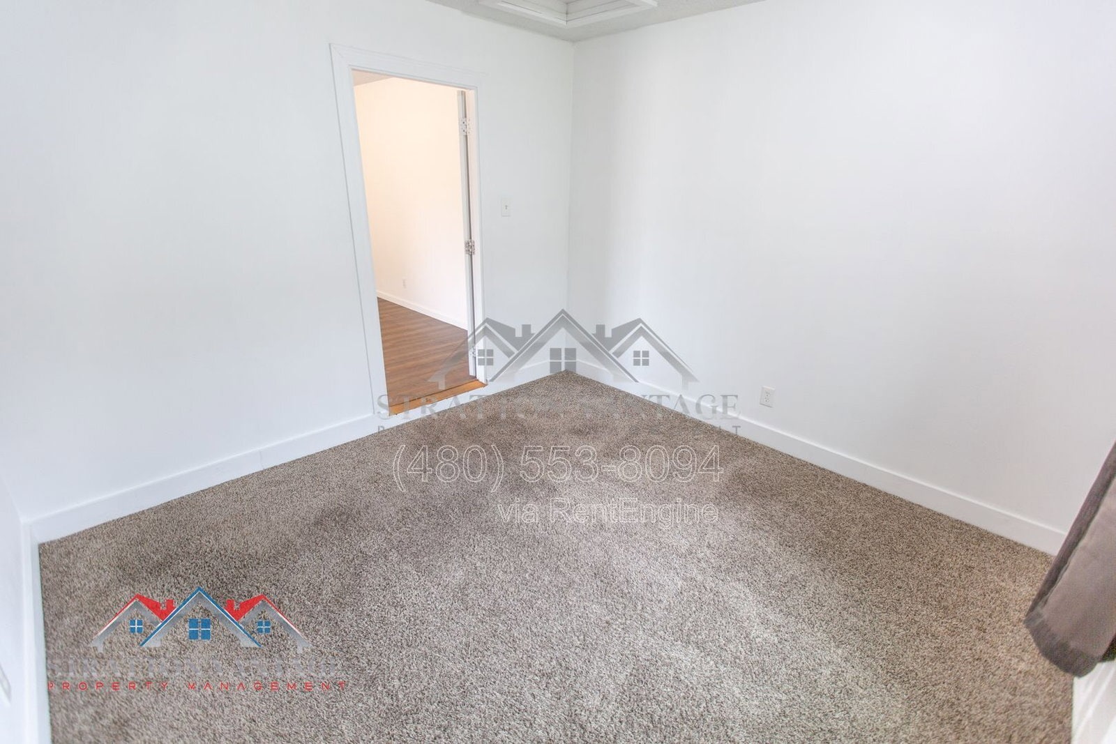 Building Photo - 2602 W Columbine Dr