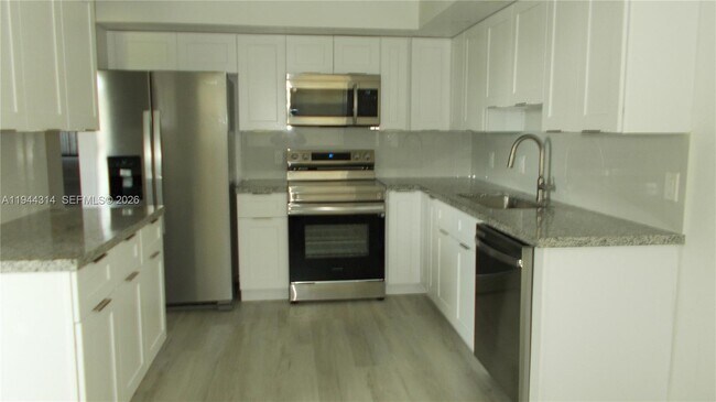 Building Photo - 300 SW 130th Terrace