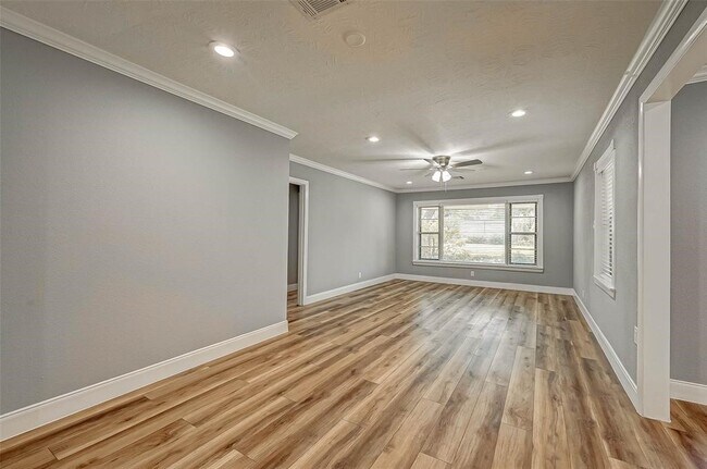 Building Photo - 4038 Cheena Dr