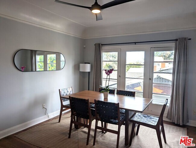 Building Photo - 2404 5th Ave