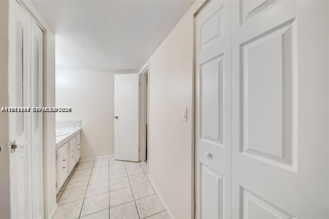 Building Photo - 4848 NW 24th Ct