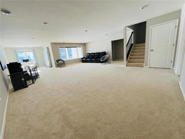 Building Photo - 1935 Mulberry Ln