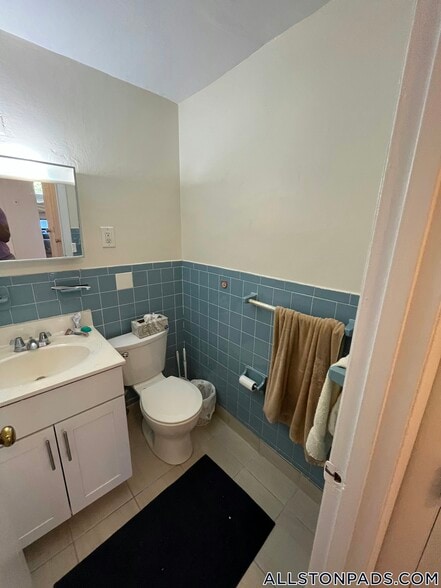 Building Photo - 88 Gardner St