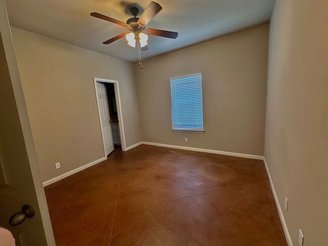 Building Photo - Charming 4/3 House Near Baylor!