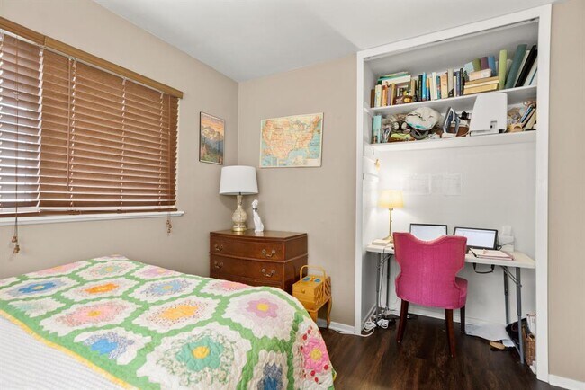 Building Photo - 408 Ramble Ln